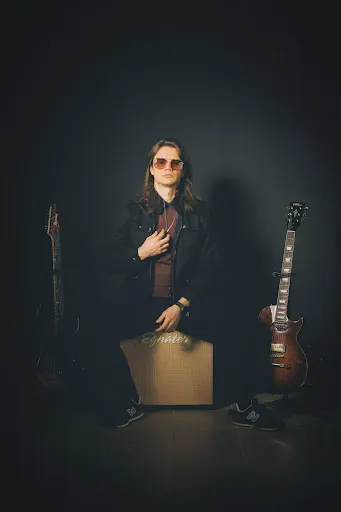 Goria Szkoła Muzyczna - Nauka gry na gitarze i pianinie